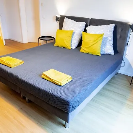 Four Bedroom In Urban Location-2