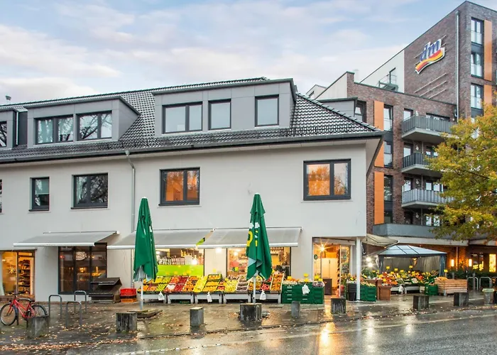 Apartment Kranich mit 3 Zimmern, top Infrastrukturlage HH Langenhorn, nähe Airport, Boxspringbetten und Arbeitsplätzen mit Glasfaser WLAN Hamburg